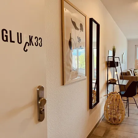 Glueck33 * Hainburg